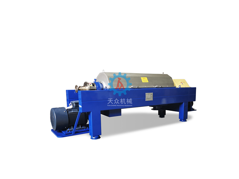 三相離心機(jī).jpg 三相離心機(jī).jpg